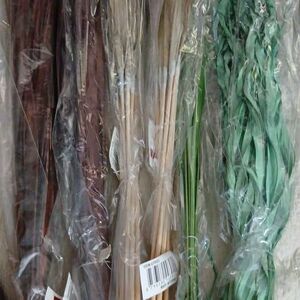 Dried Decorative Grasses & Botanicals - New in Pack